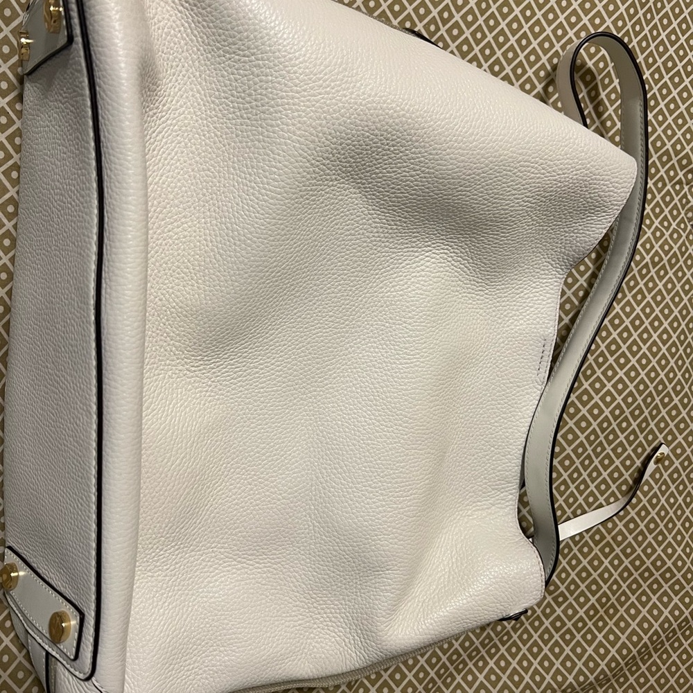 Michael Kors White Tote - Picture 4 of 8